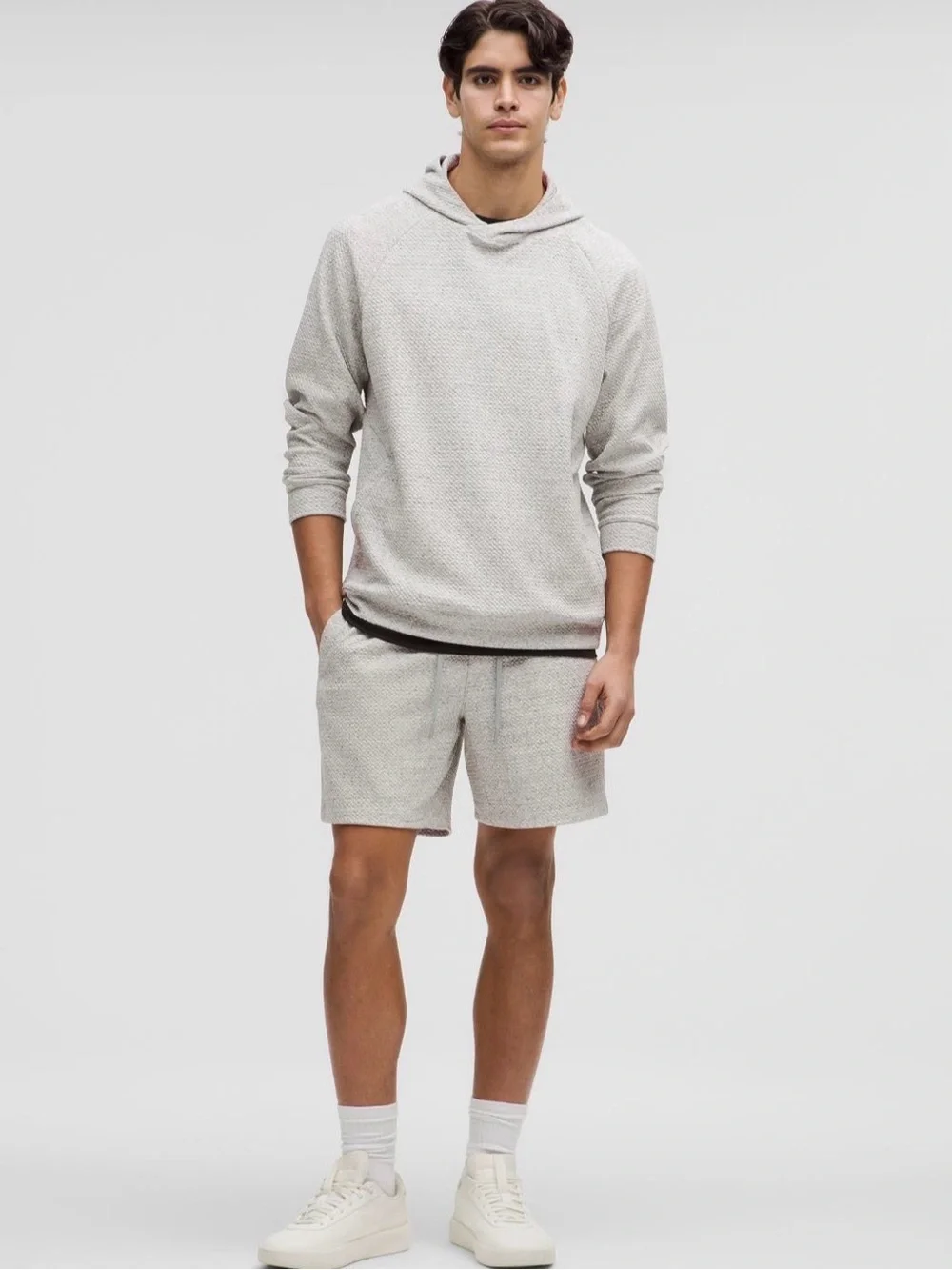 Lululemon mens “Ease The Day Short7” size s